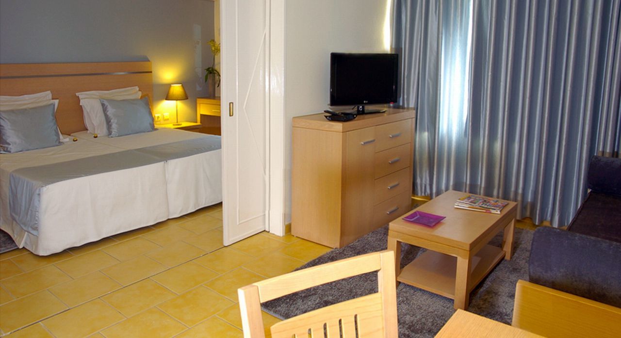 Urban Hotel Santa Eulalia Албуфейра Экстерьер фото